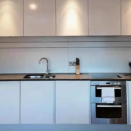 King's Cross Deluxe Serviced Apartment