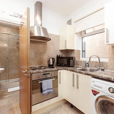 Argyle Aparthotel 3*