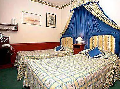 Guest house La Gaffe - London