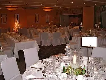 The Manor 3* Hillingdon