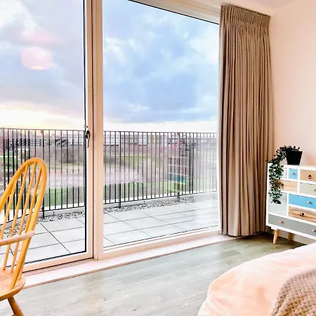 Apartment Panoramic Park And Penthouses Retreat London