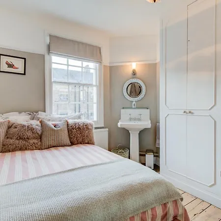 Victoria Belgravia Townhouse Apartment