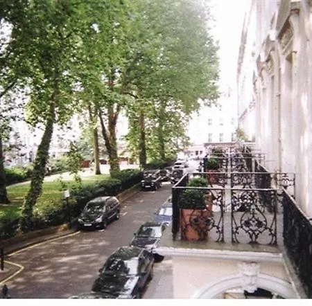 Tony's House Hotel 2*