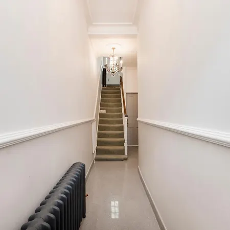 Victoria Belgravia Townhouse * London