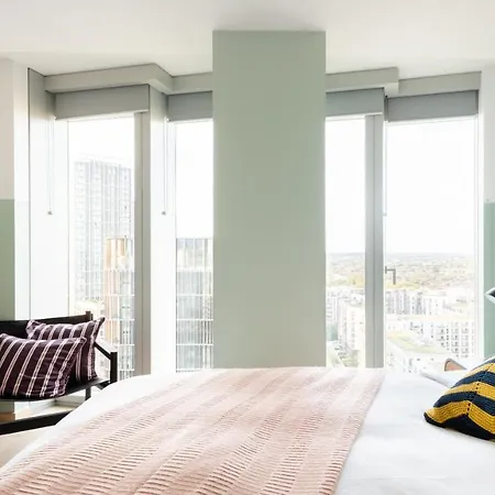 Apartment The Stratford Escape - Modern & Bright 2bdr Loft With Amazing Views London