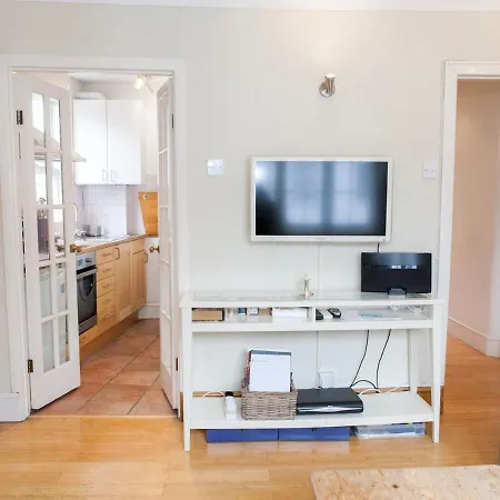 Pass The Keys Roof Terrace Flat In Trendy & Chic Hampstead