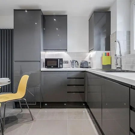 Luxury Chic Near Canary Wharf, Excel, O2 & Stratford Apartment