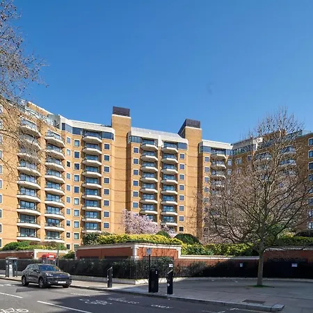 Cheval Gloucester Park At Kensington 5*