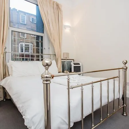 Cosy 1 Bedroom Near Harrods Knightsbridge Apartment *