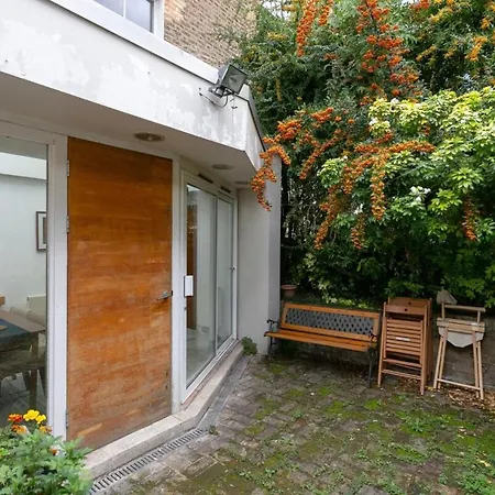 Fantastic And Bright 1 Bedroom Garden Flat Apartment