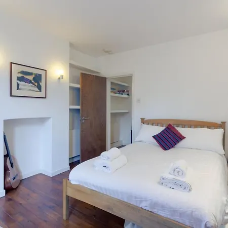 Apartment Fantastic And Bright 1 Bedroom Garden Flat