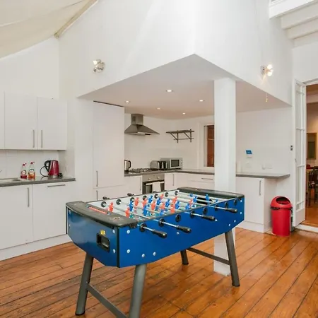 Elegant Victorian 3-bed Near Hammersmith London