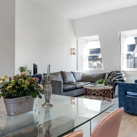 Apartment Lovely Newly-renovated 3 Bedroom In Fulham
