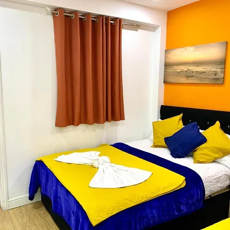 Apartment 2 Bedroom Apartment, Kitchen, Reception And Private Garden *