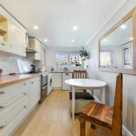 Brunswick Homestay