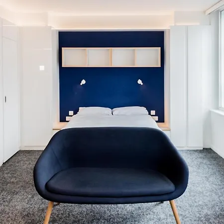 Destiny Student - Bloomsbury 2* Londres