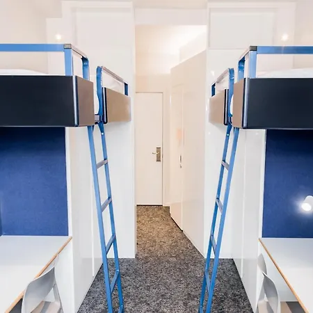 Apart-hotel Destiny Student - Bloomsbury 2*