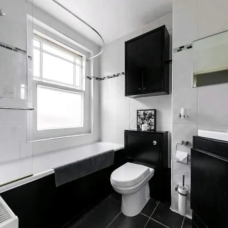 Apartment Highgate Maisonette With Roof Terrace *