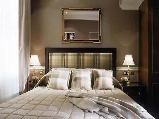 The Montague On The Gardens 4*