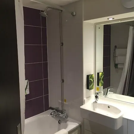 Premier Wimbledon South 3* London