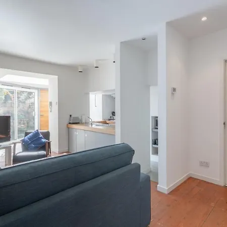 Apartment Fantastic And Bright 1 Bedroom Garden Flat