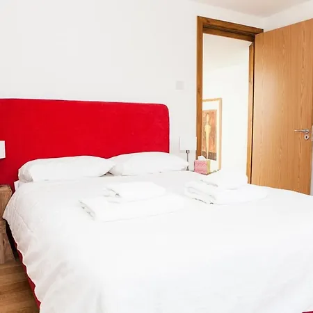 Spectacular 4-bedroom Close To Eye London