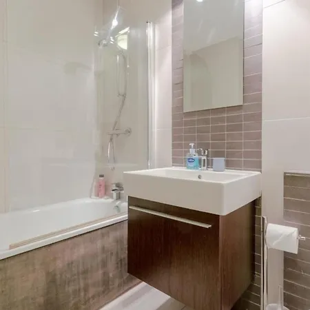 Stunning Modern In South Kensington * London