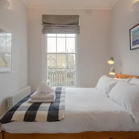 Vibrant 1 Bedroom Flat In Islington With Garden * London