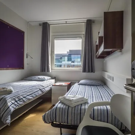 Lse Carr-saunders Hall *