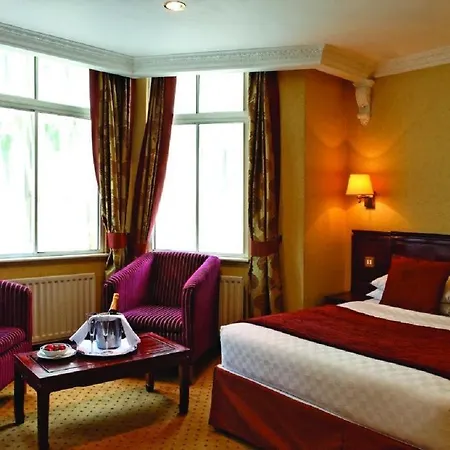 Hotel Rochester By Blue Orchid 4*