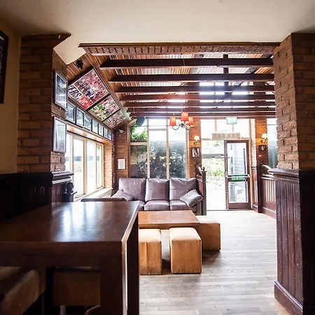 Oyo The Man Pub And