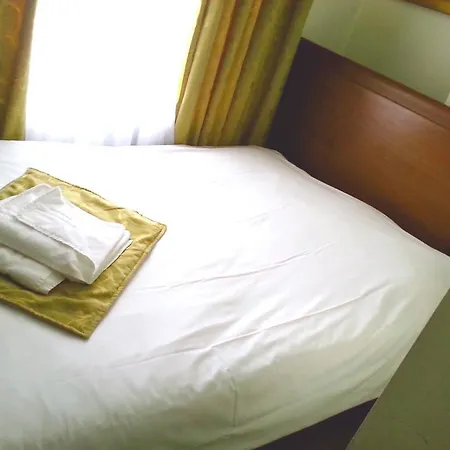 Corner House 3*