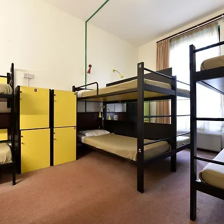 Auberge de jeunesse Equity Point *