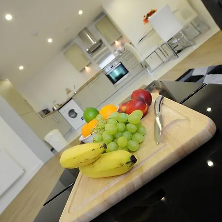 Apple Apartments Limehouse Basin *