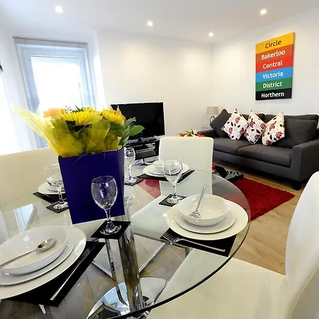 Apple Apartments Limehouse Basin *