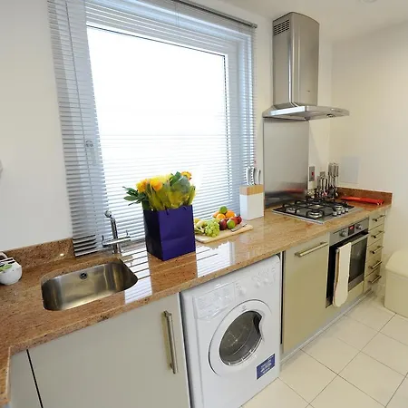 Apartment Apple Apartments Limehouse Basin London