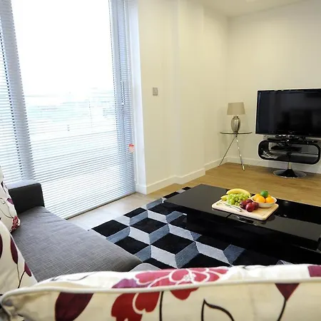 Apartment Apple Apartments Limehouse Basin London