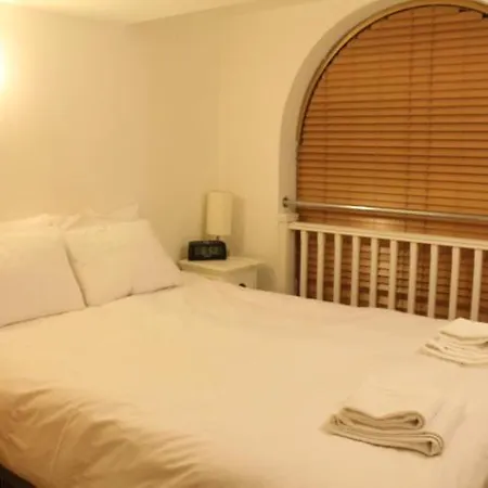 Apartment 2-bed, 2-bath Sanctuary Near Holborn Station, Covent Garden & West End London