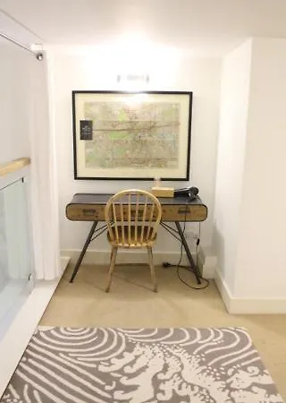 Apartment 2-bed, 2-bath Sanctuary Near Holborn Station, Covent Garden & West End *