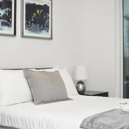 Lux 2 & 3 Bed In Camden Town Free Wifi By Aparts * London