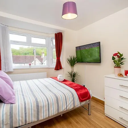 F4 Modern Double * Londra
