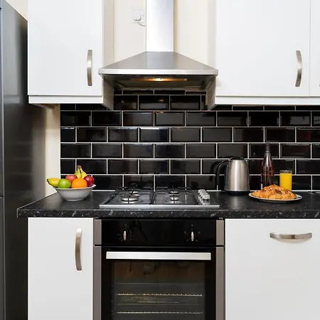 F4 Modern Double London