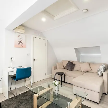 Apartment Securematics Superior Studio London