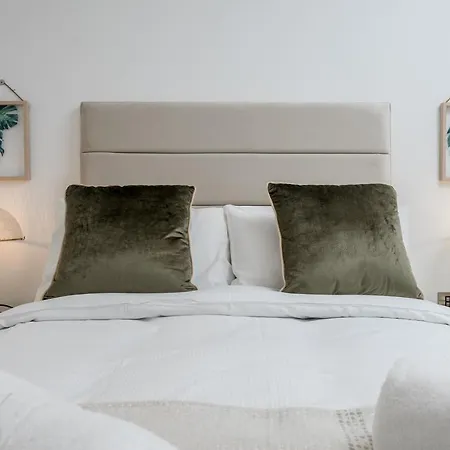 Appartement Luxurious Spacious 2bed Skyline River Views By Canary Wharf Londen