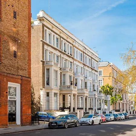 Apartment Stunning Near Earl's Court By Underthedoormat