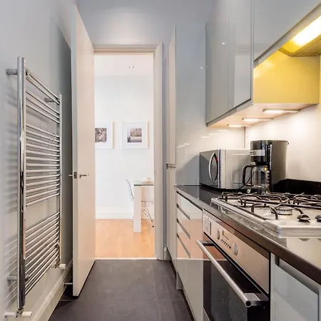 Stunning Near Earl's Court By Underthedoormat