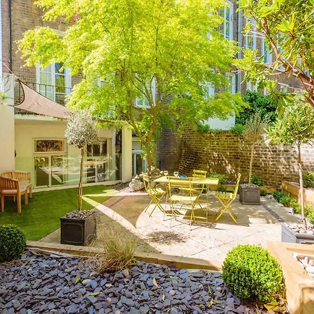 Stunning Near Earl's Court By Underthedoormat London