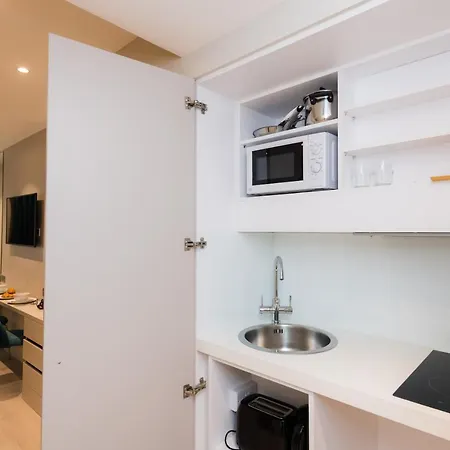 West End Lane Ii Aparthotel