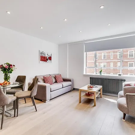 Nell Gwynn Chelsea 4*
