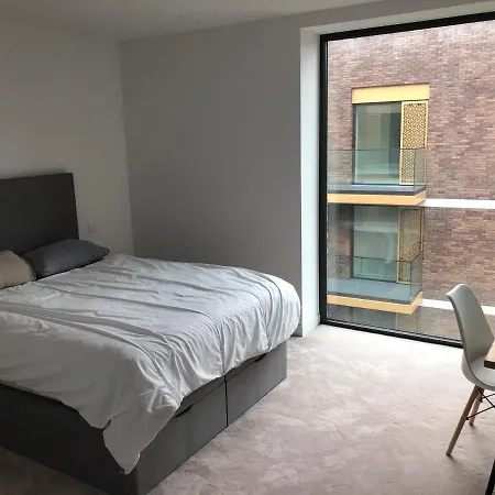 Royal Wharf By The Thames Apartment London